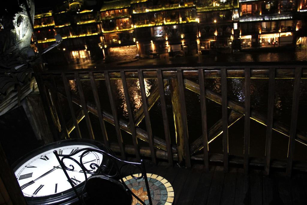 Fenghuang 1St Apartment Exteriér fotografie