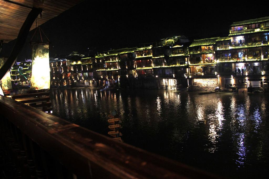 Fenghuang 1St Apartment Exteriér fotografie